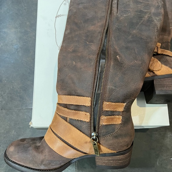 Tobacco Santa Fe Wide-Calf Riding Boot, Size 9 - Picture 7 of 12